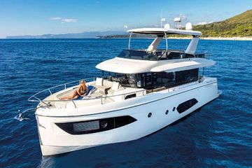 2025 Absolute 52 Navetta