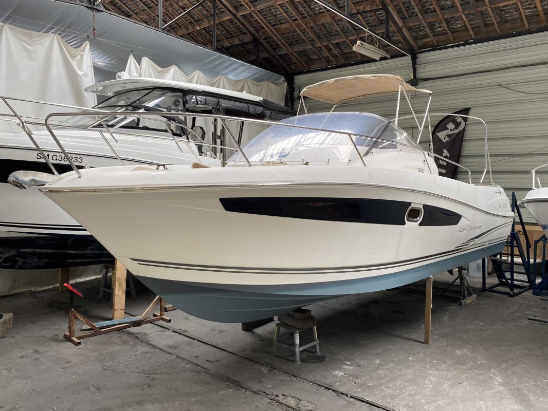 2011 Jeanneau Cap Camarat 8.5 WA
