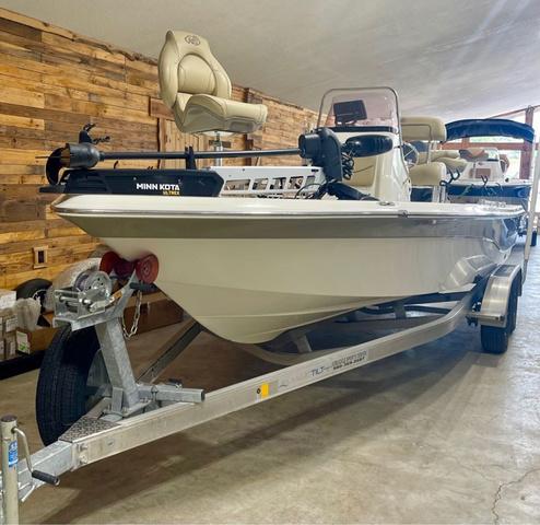 2019 NauticStar 215 XTS