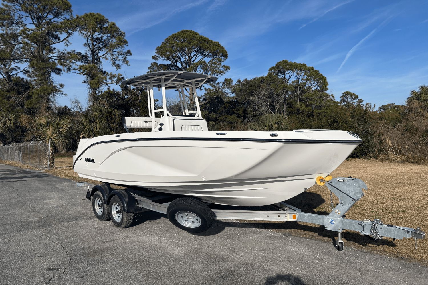 2025 Yamaha Boats 220 FSH Sport
