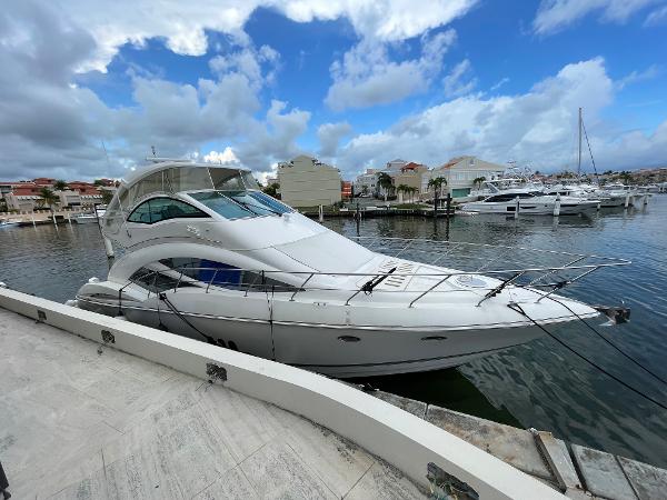 2007 Cruisers Yachts 497 Sport Sedan