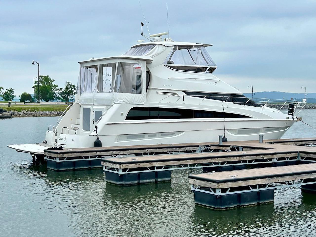 2007 Carver 47 CPMY/BMW Designworks