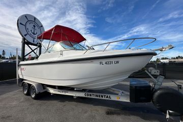 2002 Boston Whaler 210 Ventura