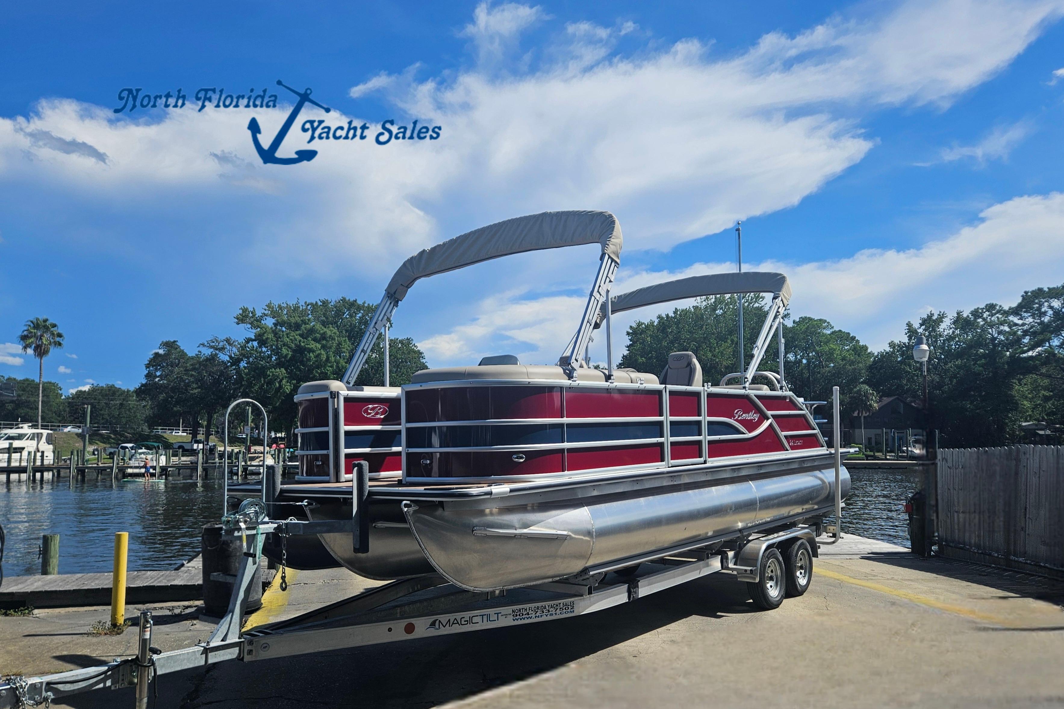 2026 Bentley Pontoons Legacy 243 Swingback