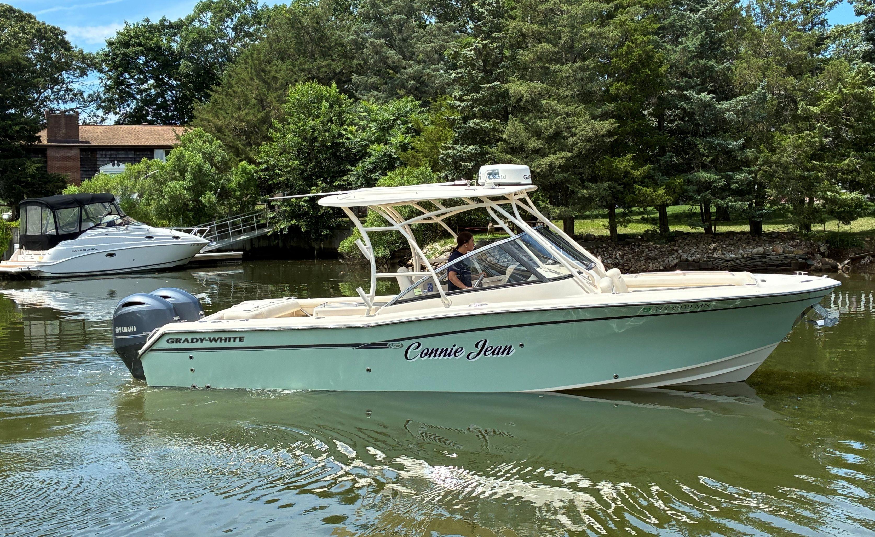 2016 Grady-White Freedom 275