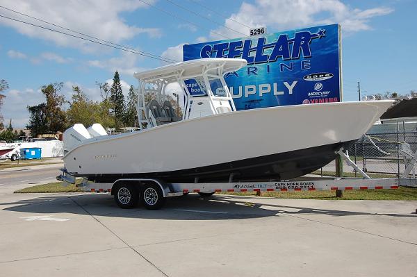 2025 Cape Horn 28XS