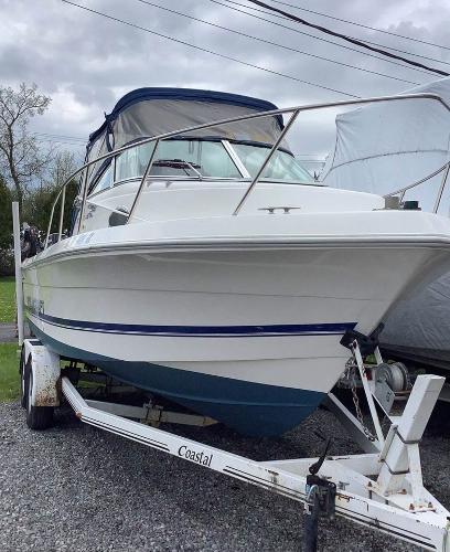 1996 Wellcraft 210 Coastal