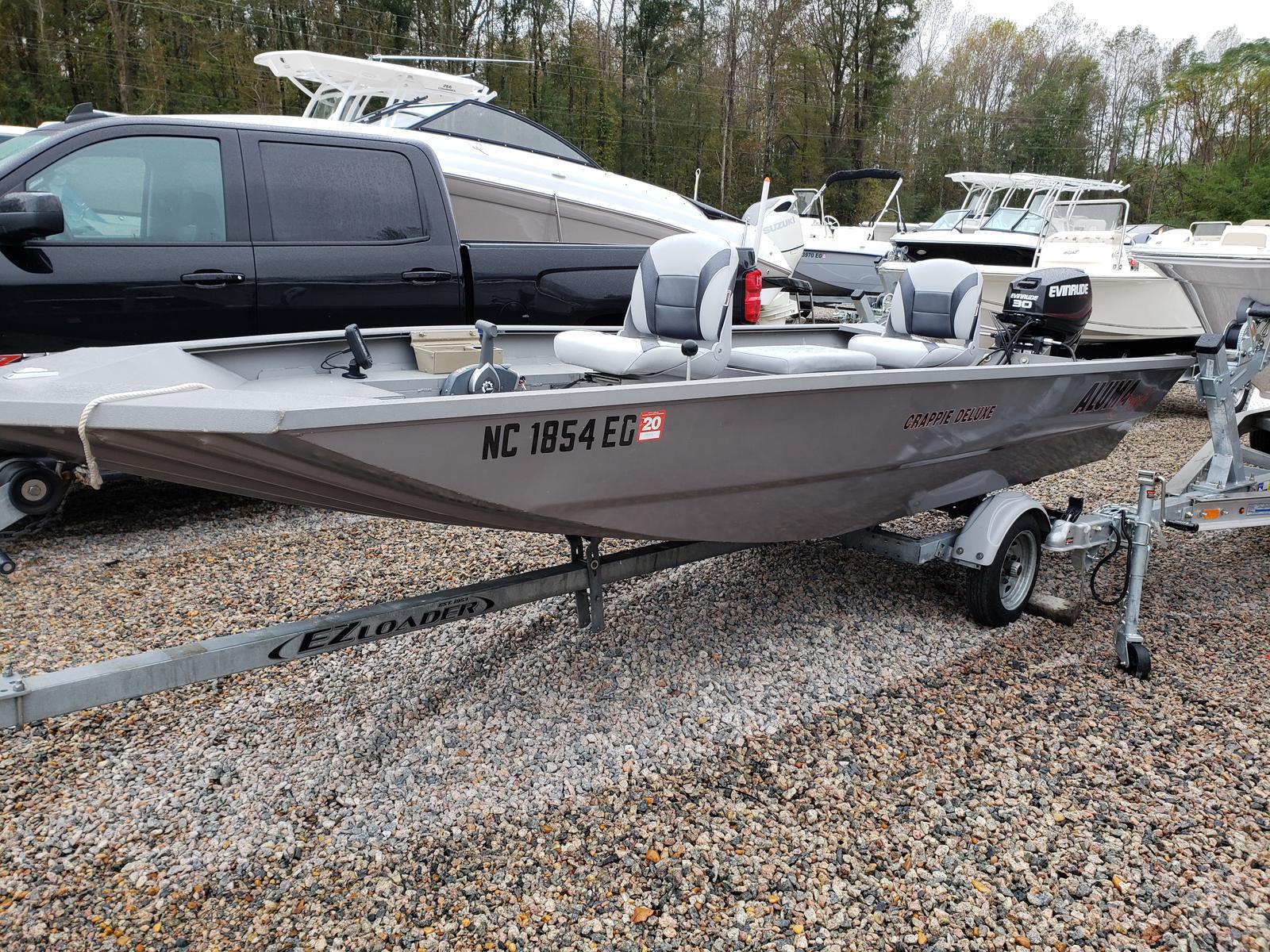 Alumacraft Crappie Deluxe Boats For Sale In United States