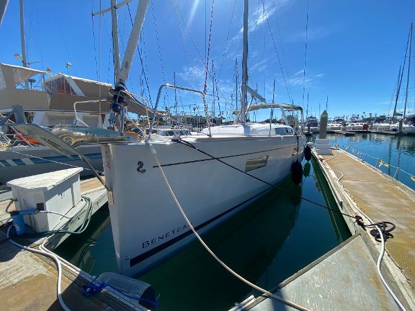 Beneteau Oceanis 38.1