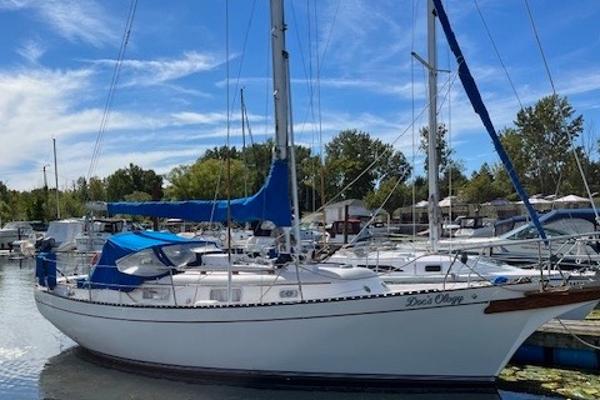 1975 Bayfield 32C