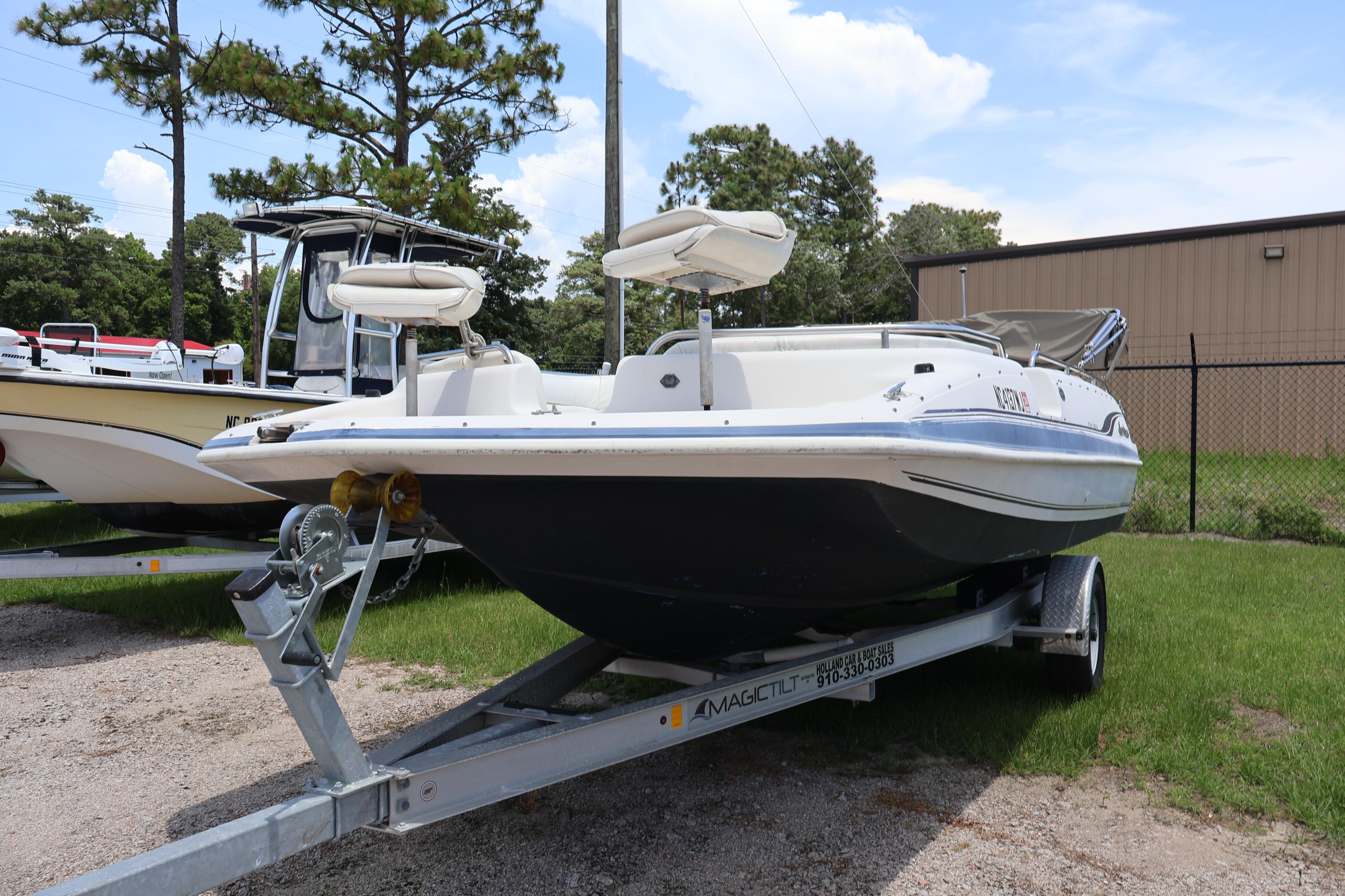 1998 Hurricane FUN DECK 201 w/ 2006 F115 YAMAHA FOURSTROKE