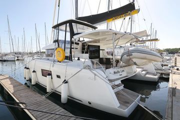 2019 Lagoon 42