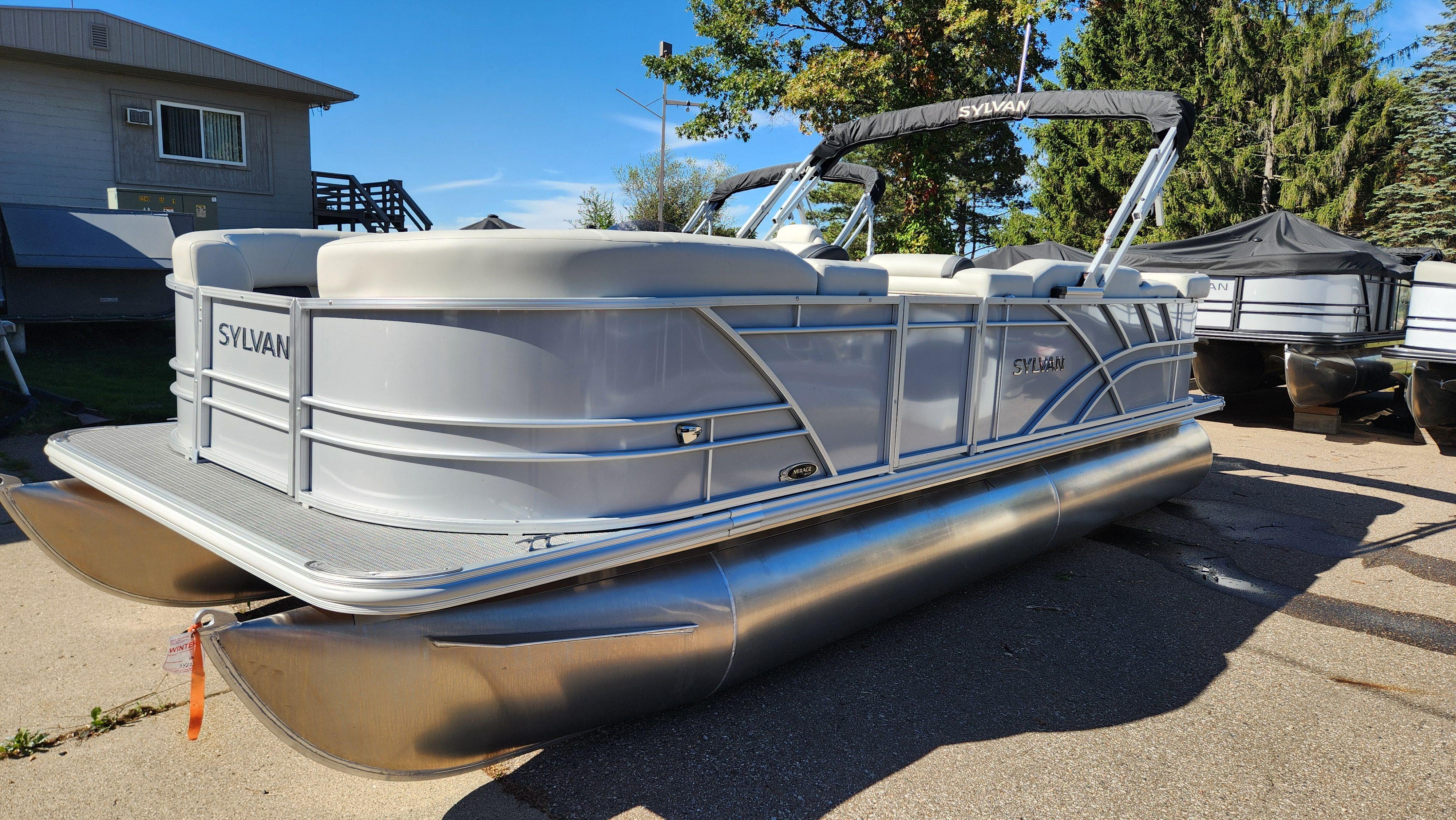 2025 Sylvan 8522 Mirage Cruise