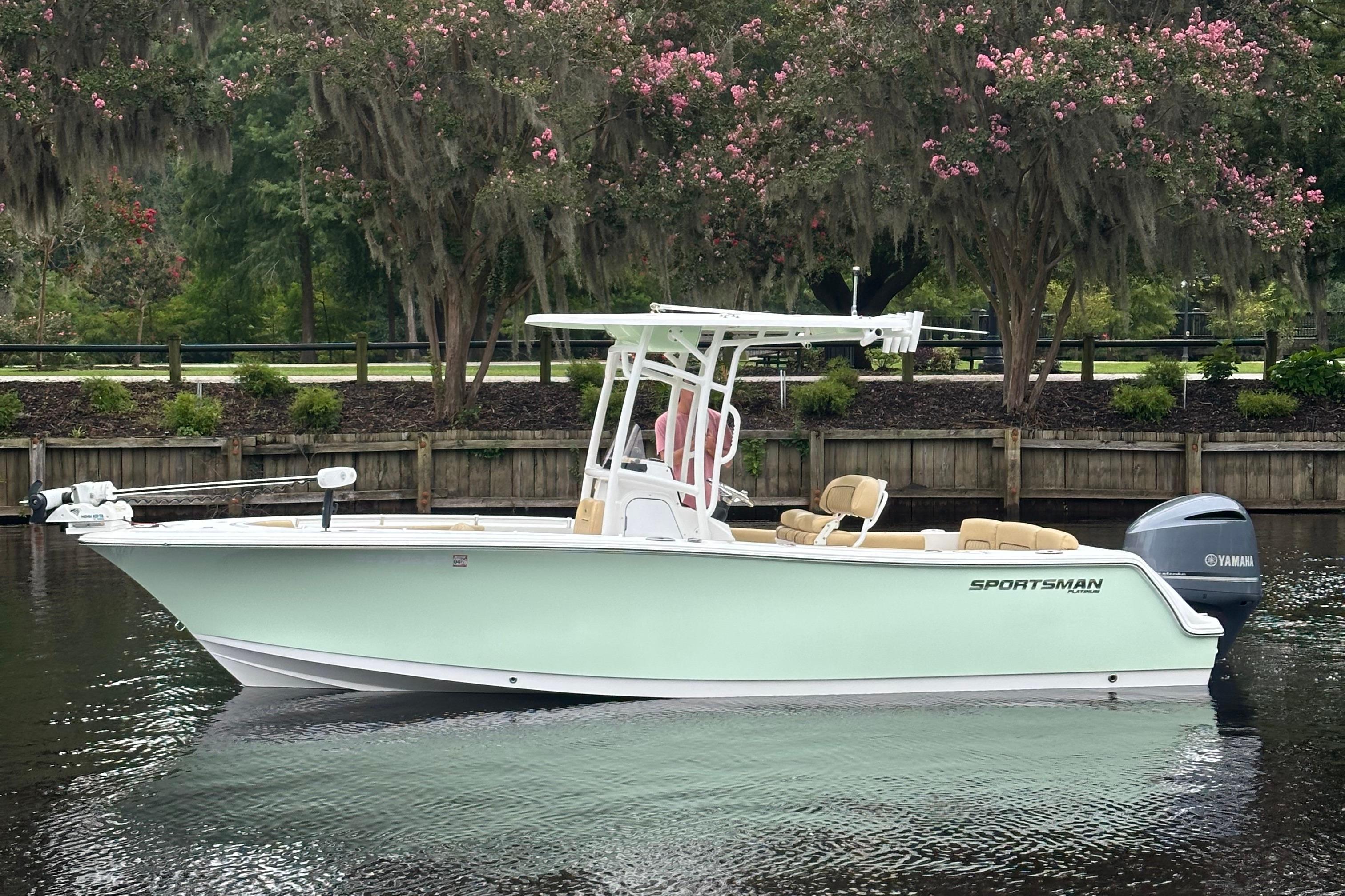 2021 Sportsman Heritage 231 Center Console