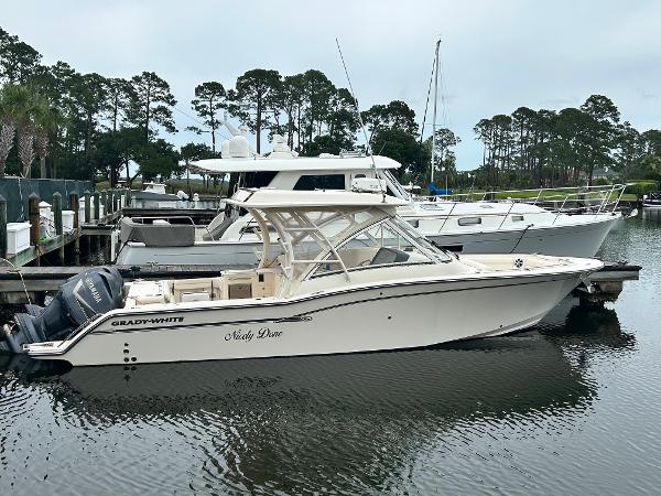 2018 Grady-White Freedom 325