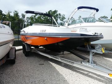 2017 Starcraft 211 OB