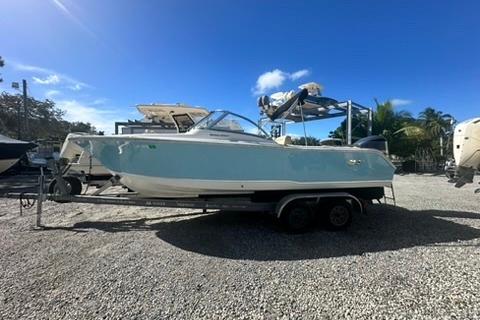 2018 Sea Hunt Escape 235 SE