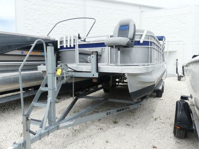 2022 Bennington 22 SS