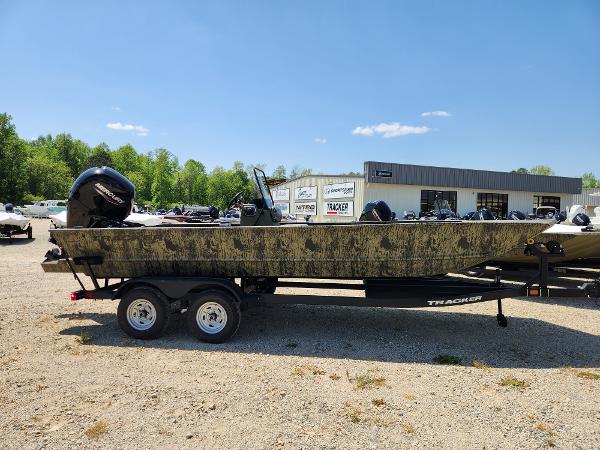 2025 Tracker Grizzly 2072 CC
