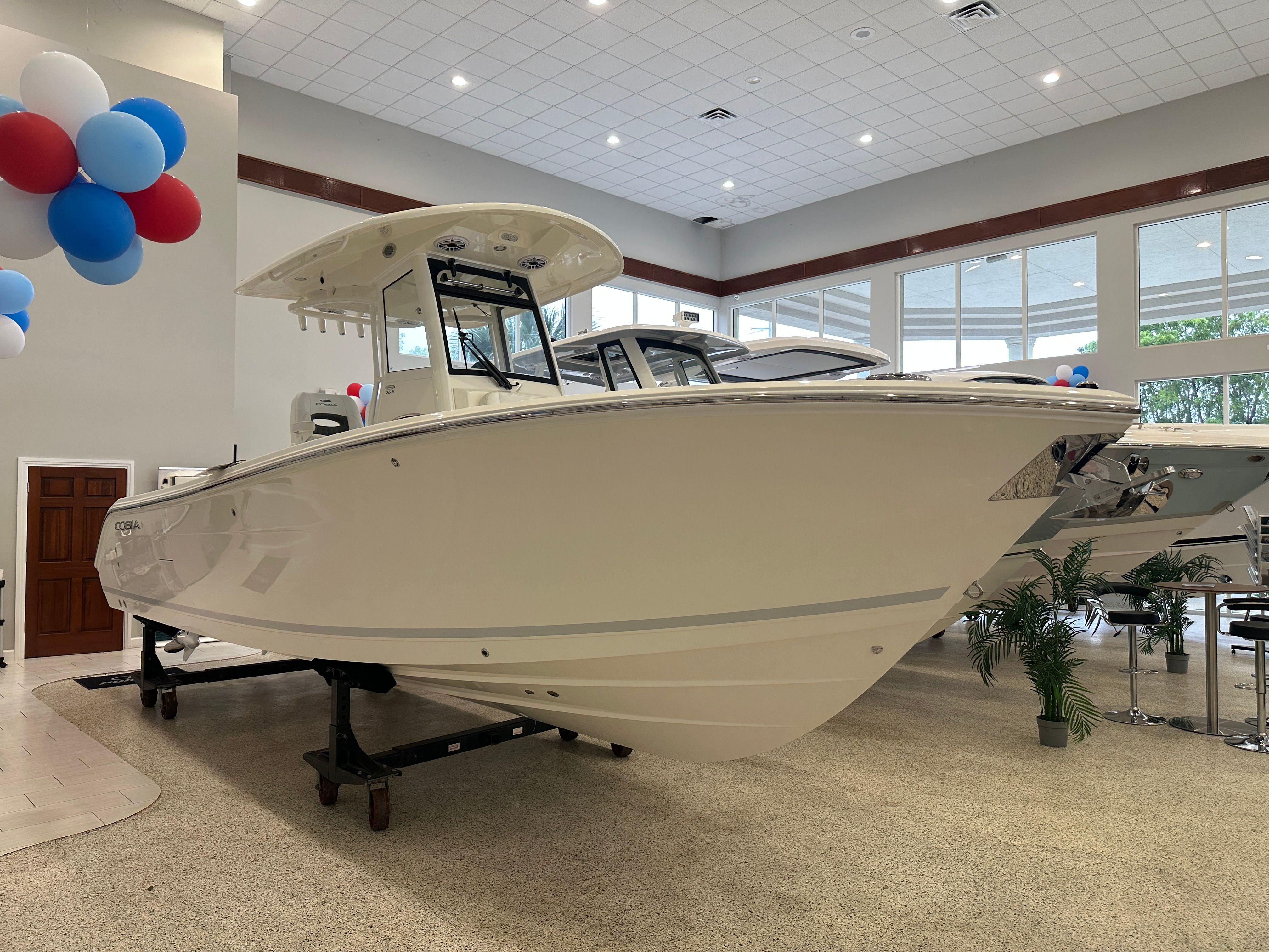 Cobia 265 CC 2025 Cobia 265 Cc - Image 1