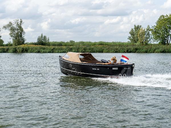 2025 Maxima 650 Flying Lounge