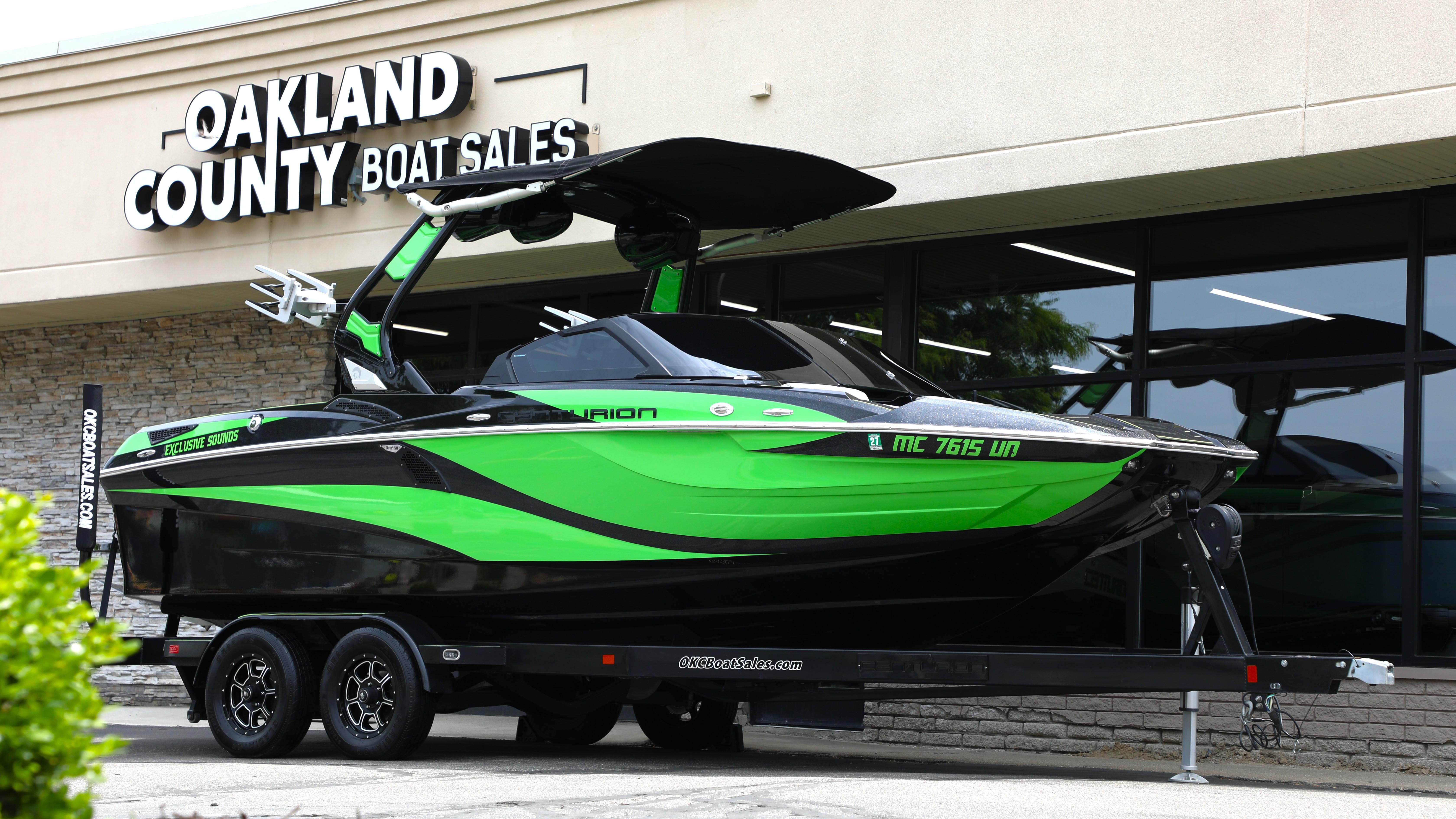Centurion Fi21 2021 Centurion Fi21 boat in green and black at Oakland County Boat Sales.