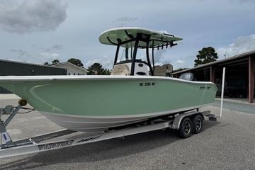 2022 Sea Pro 239 Center Console