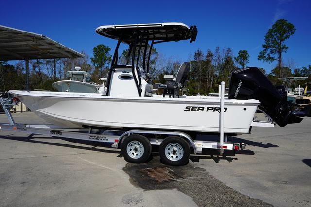 2025 Sea Pro 230 Bay