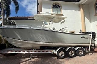 2015 Mako 284 Center Console