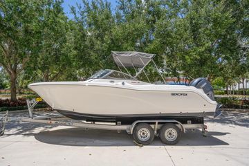 2025 Sea Fox 228 Traveler