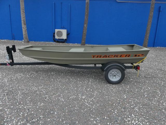 2025 Tracker Grizzly® 1236 Jon