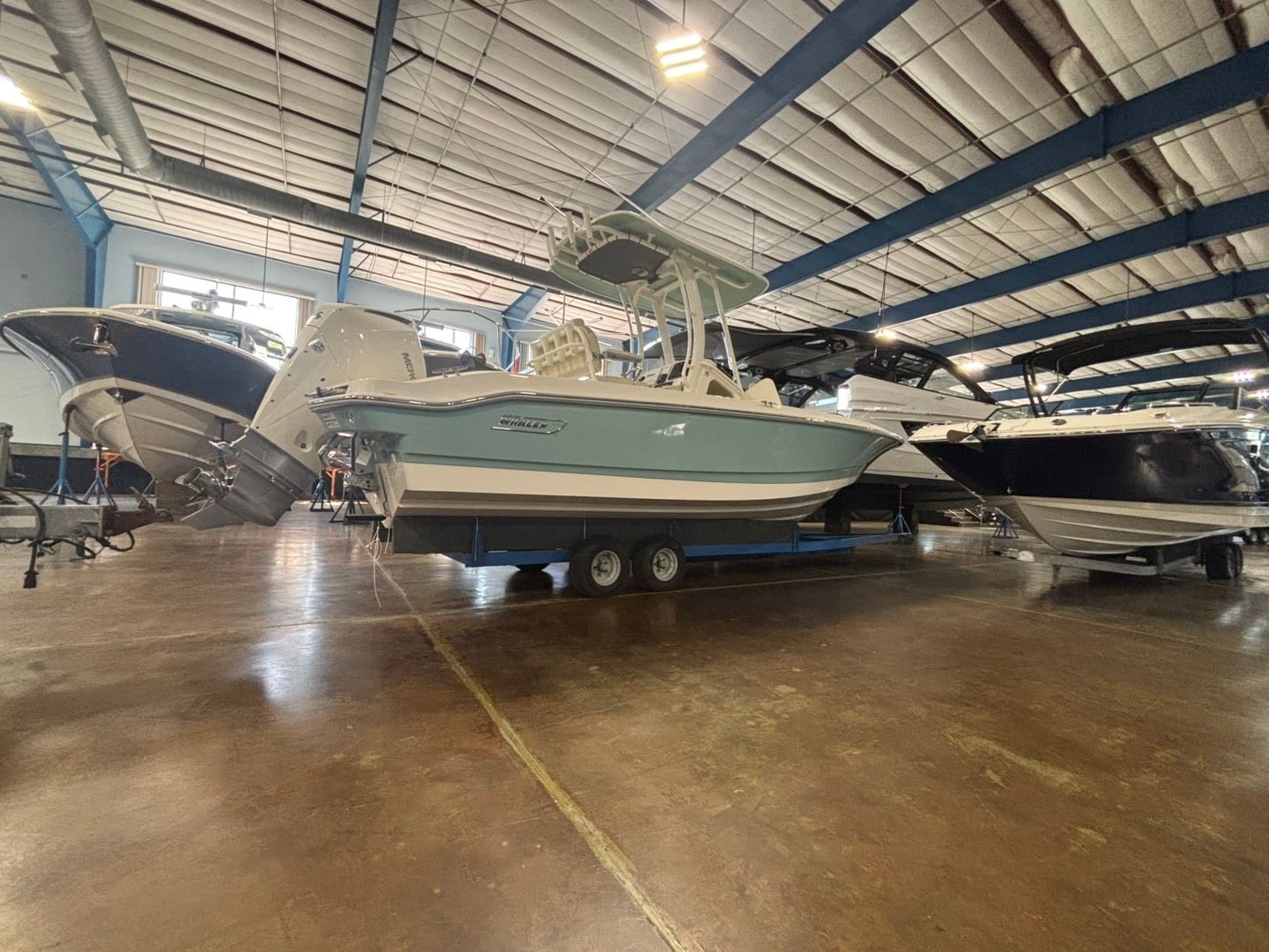 2026 Boston Whaler 220 Dauntless