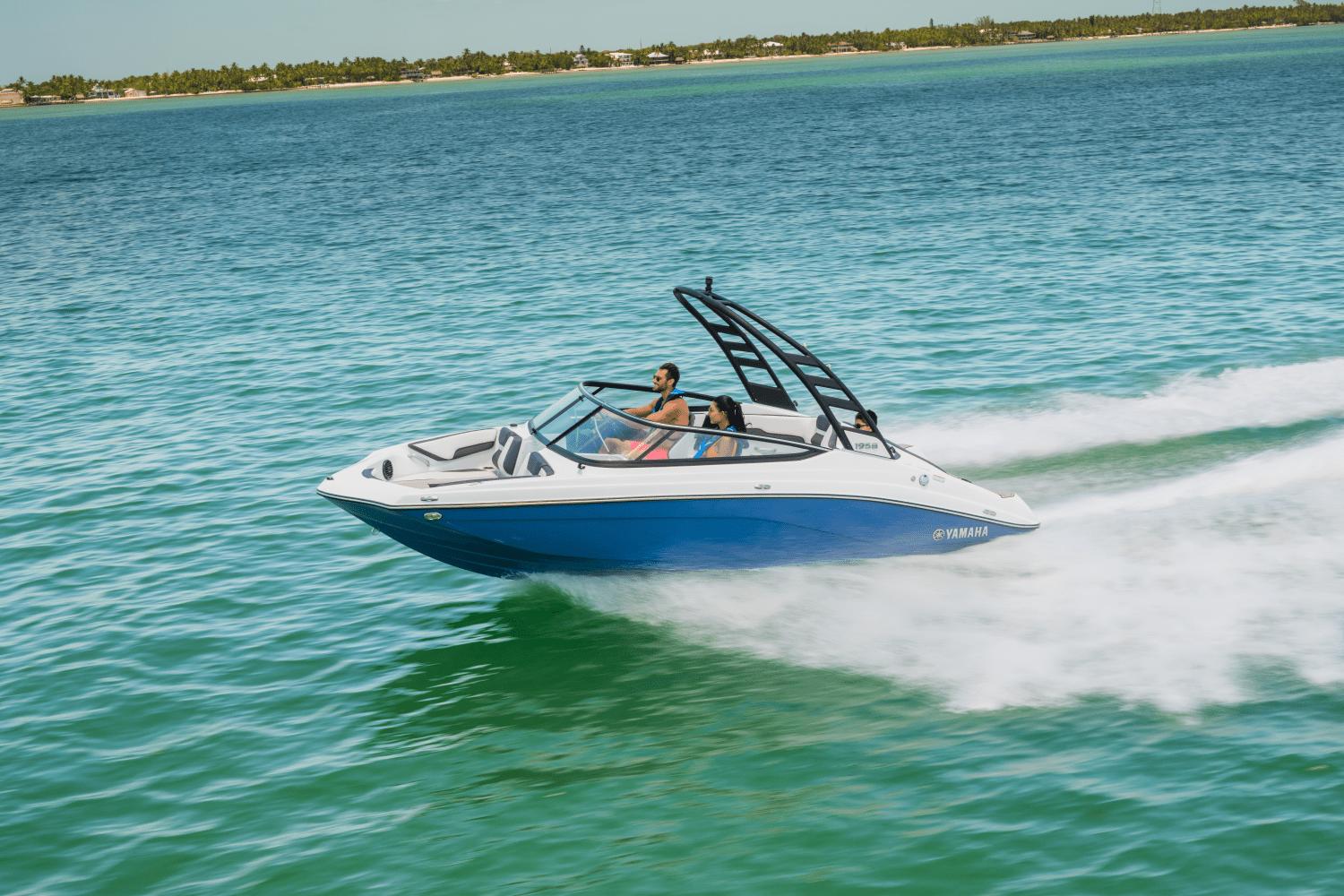 2025 Yamaha Boats 195S