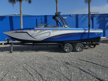 2019 Tigé R23