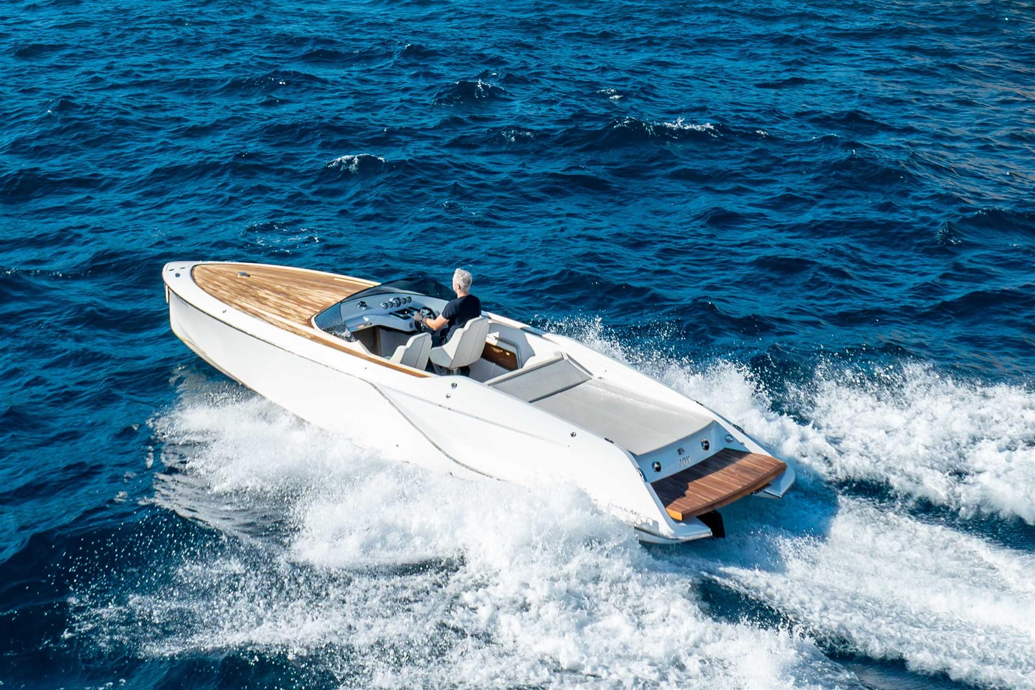 2021 Frauscher 858 Fantom