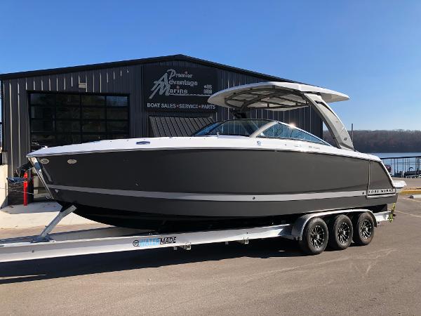 2025 Four Winns H9