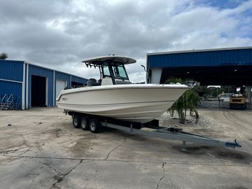 2026 Boston Whaler 250 Outrage