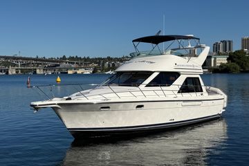 1999 Bayliner 3788 Command Bridge Motoryacht