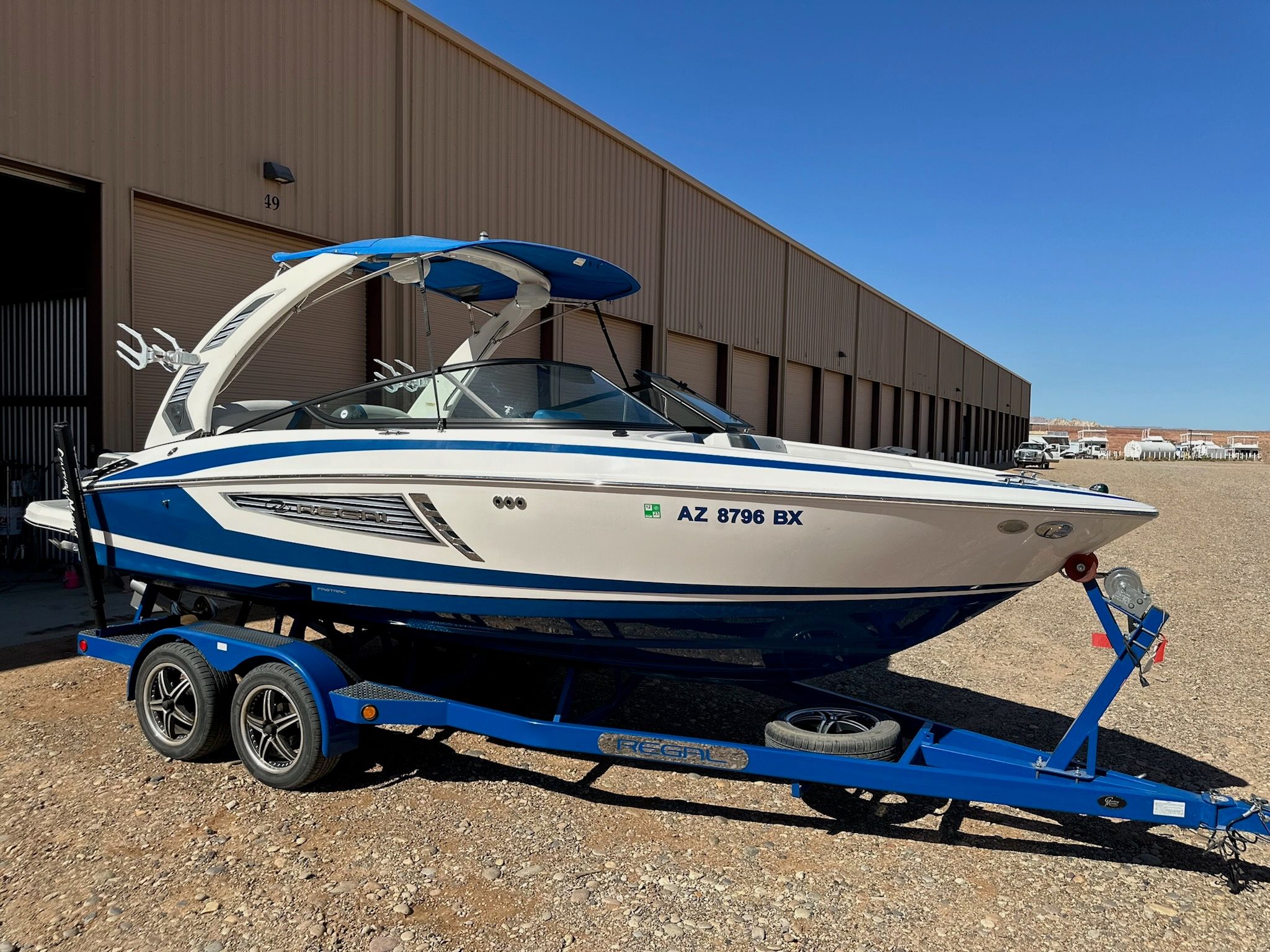 2017 Regal 2300 RX Surf