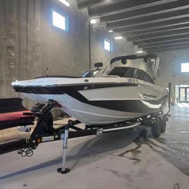 2019 MasterCraft XT22