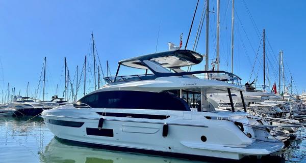 2024 Azimut Fly 72