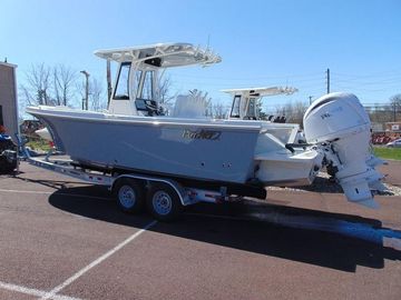 2025 Parker 2600 Center Console