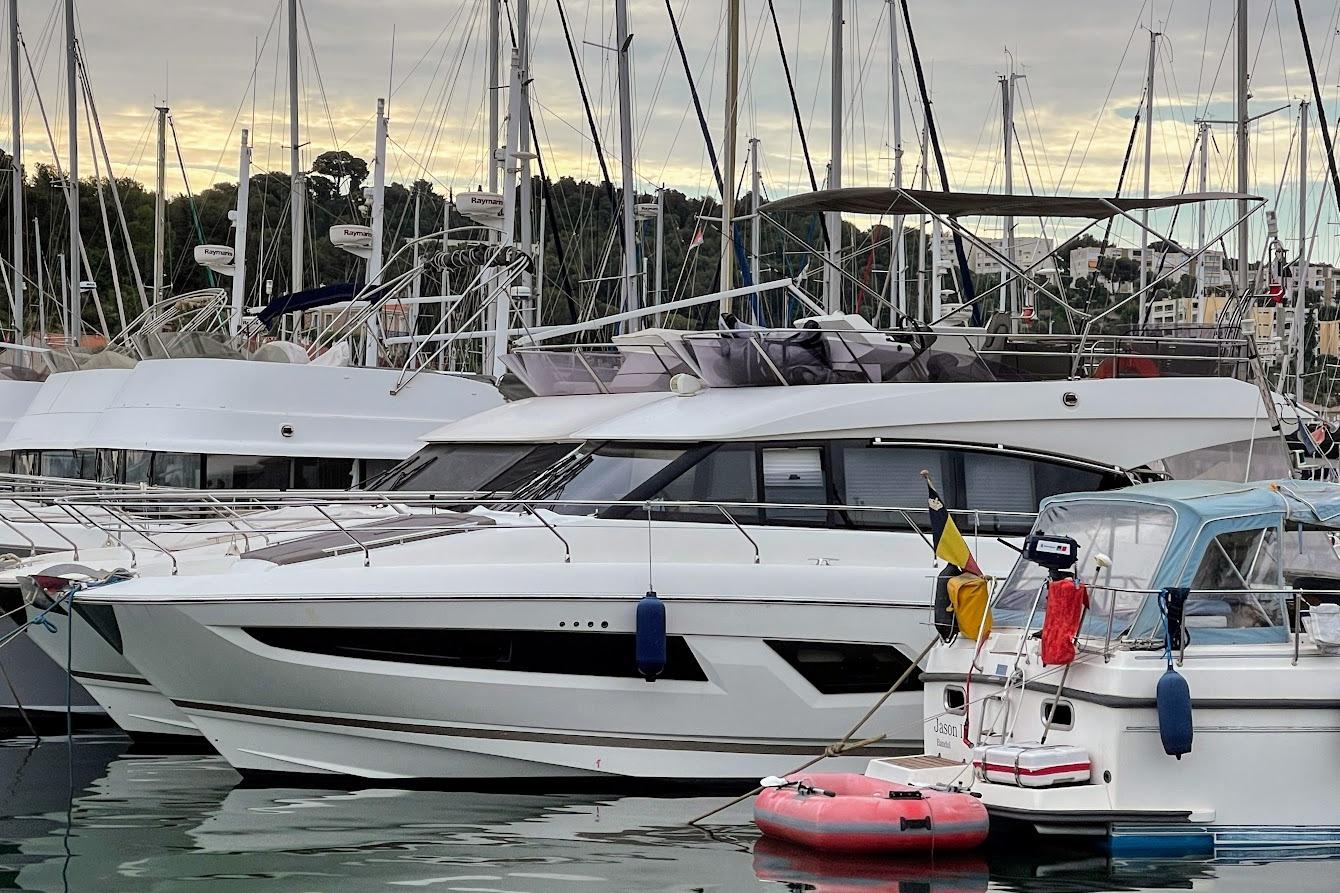 2016 Prestige 420