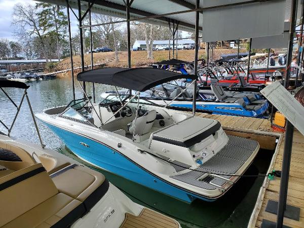 Sea Ray 19SPX Stone/Bimini