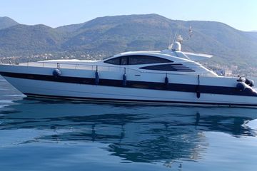 2005 Pershing 76