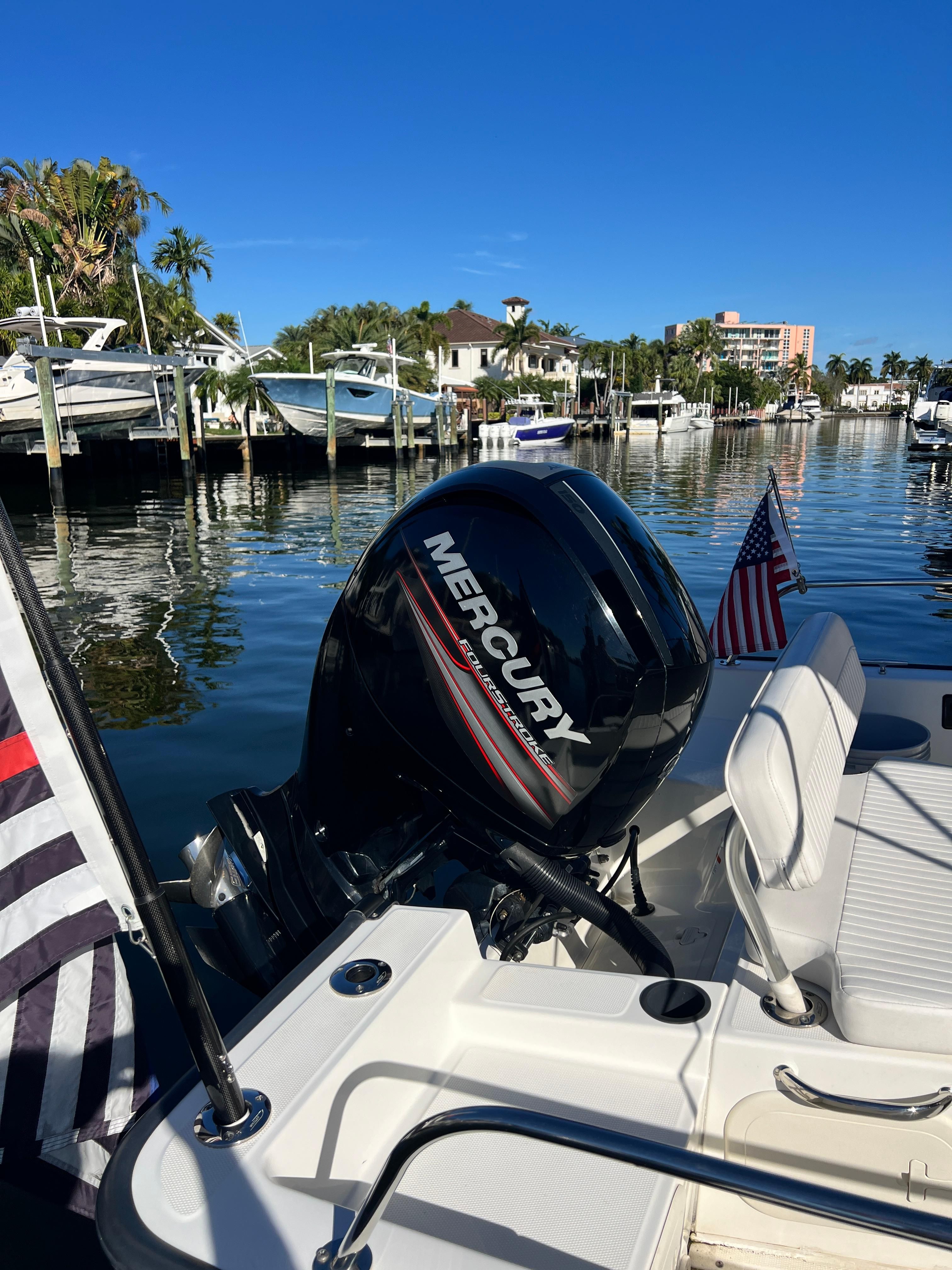 2016 Boston Whaler 190 Montauk