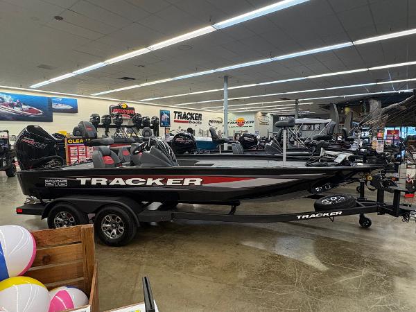 2025 Tracker Savage 215