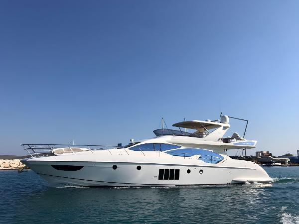 2009 Azimut 70