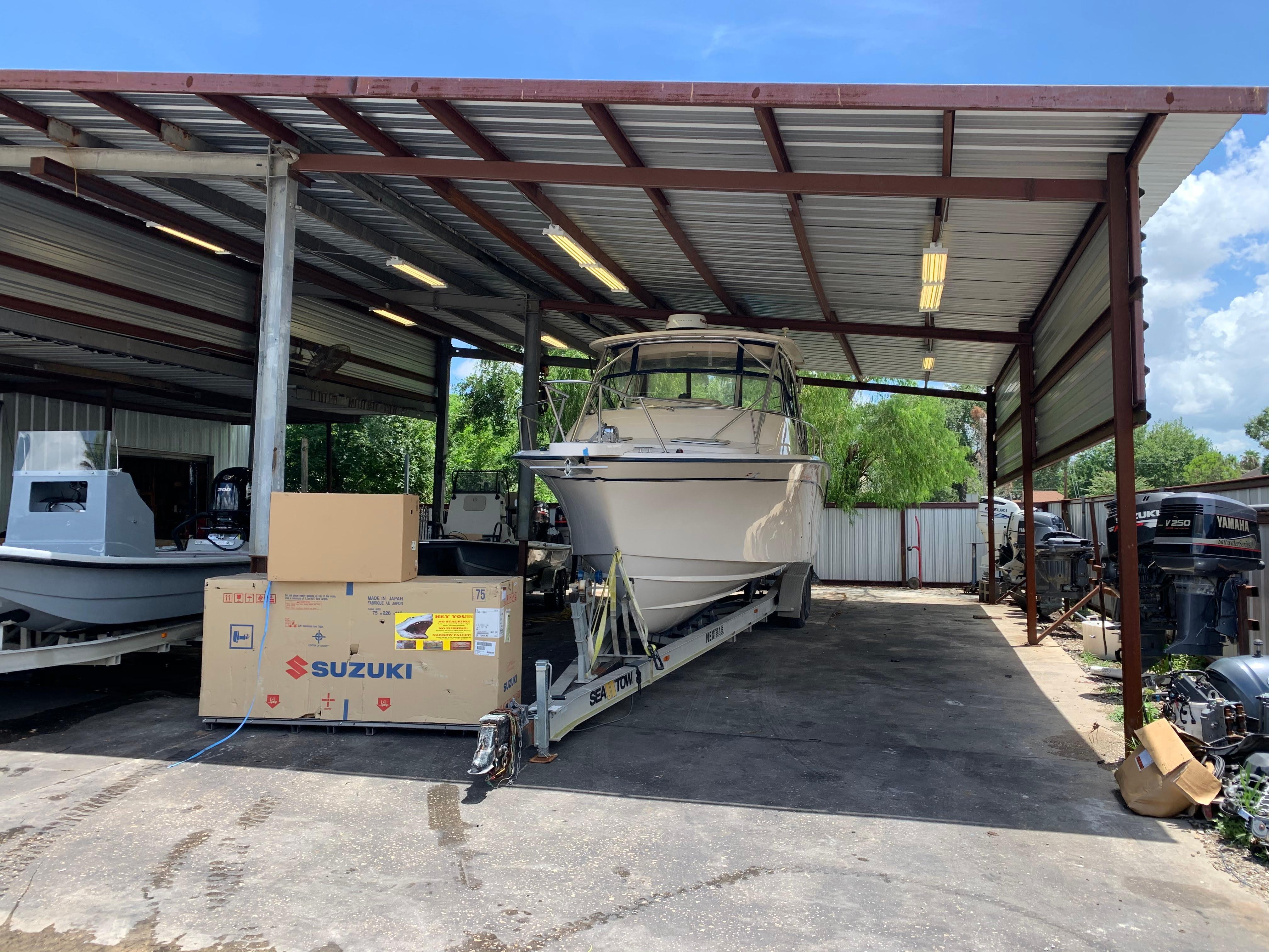 2004 Custom 330 Express