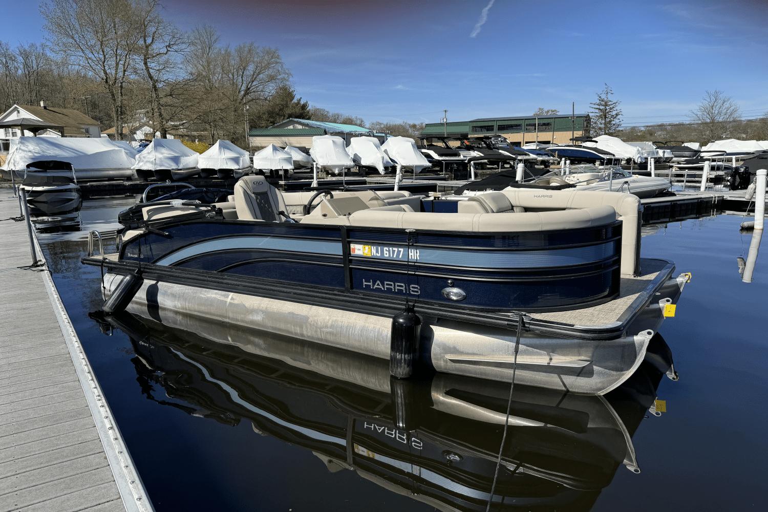 2022 Harris Sunliner 210